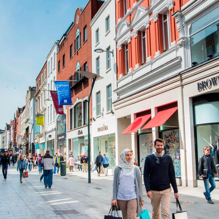 Shopping Brooks Hotel, D02 TV06