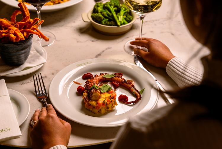 Brooks Hotel | D02 TV06 | 2