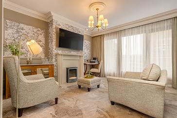 Suite Lounge